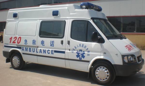 患者在等待救护车出租时需要注意什么？